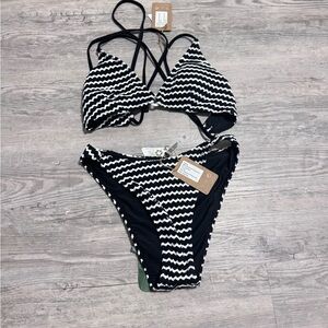 Black & White Zigzag Women's Bikini Set